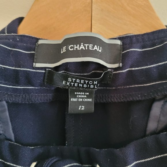 Le Chateau Women's Suit - Picture 3 of 4